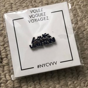 Louis Vuitton Pin #NYCVVV